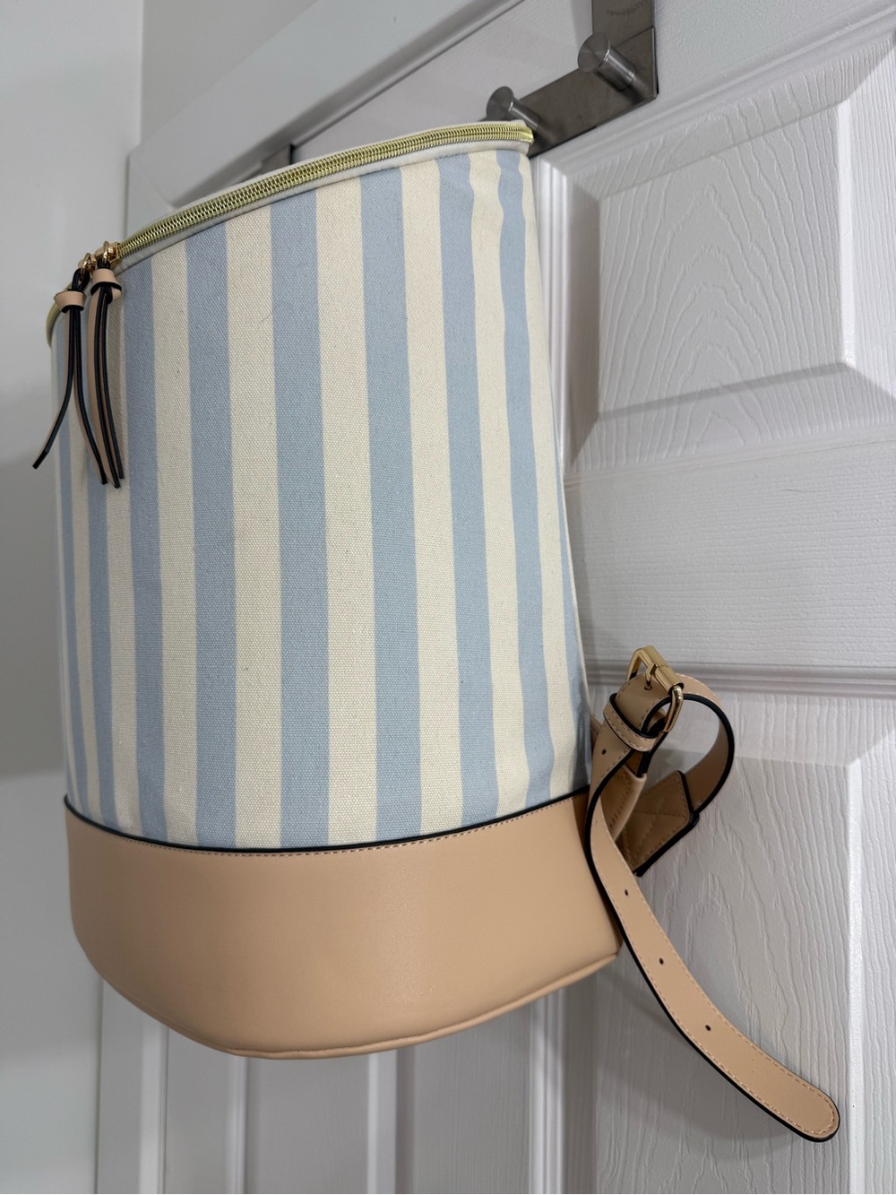 Poppy & Peonies Chill Out Leakproof Cooler Backpack Amalfi Stripe - Picture 4 of 12